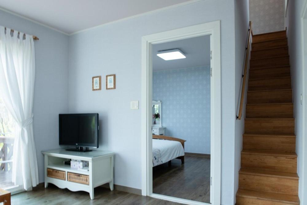 Pyeongchang Zermatt Pension Family, Couple Экстерьер фото