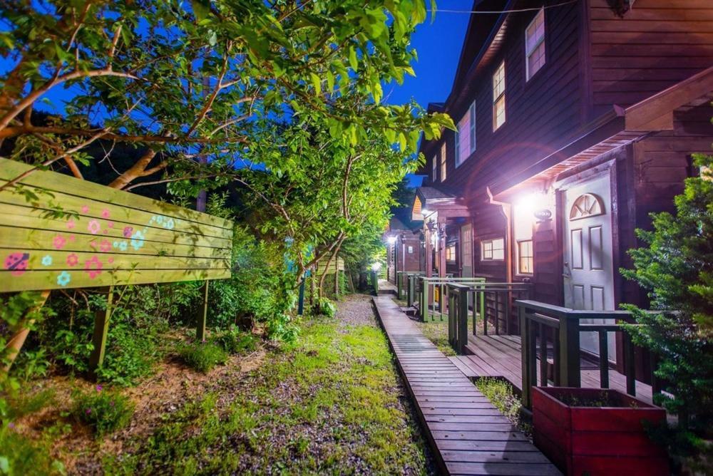 Pyeongchang Zermatt Pension Family, Couple Экстерьер фото